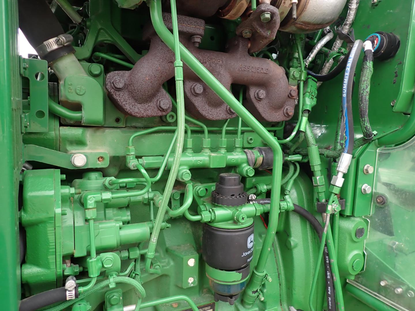 ./imagenes/INVOICE/2019/16432/TRACTOR JOHN DEERE_5065E (27).JPG